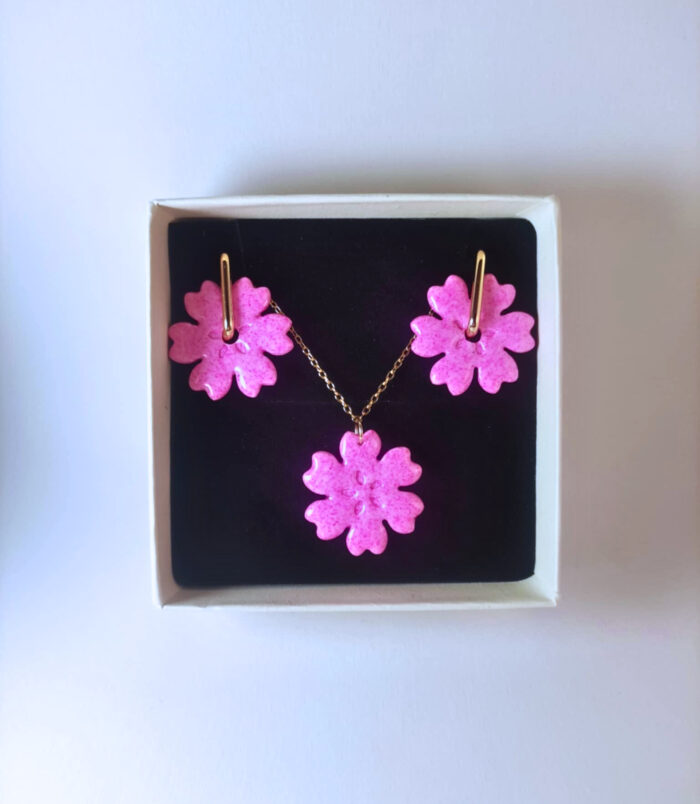 1b0dc600-0fc0-4c77-b196-a7b5b19ebba6 1b0dc600-0fc0-4c77-b196-a7b5b19ebba6