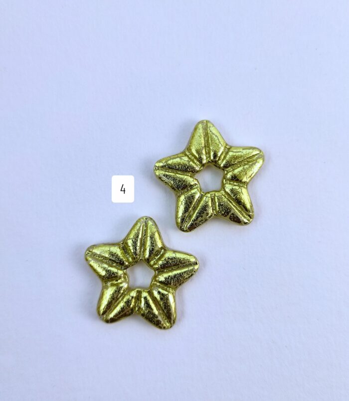 4ddfd378-c207-4b41-8df8-d038345e1279