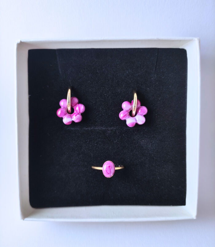 33844c3b-61c9-4821-8a27-3d96a8ec43cb 33844c3b-61c9-4821-8a27-3d96a8ec43cb